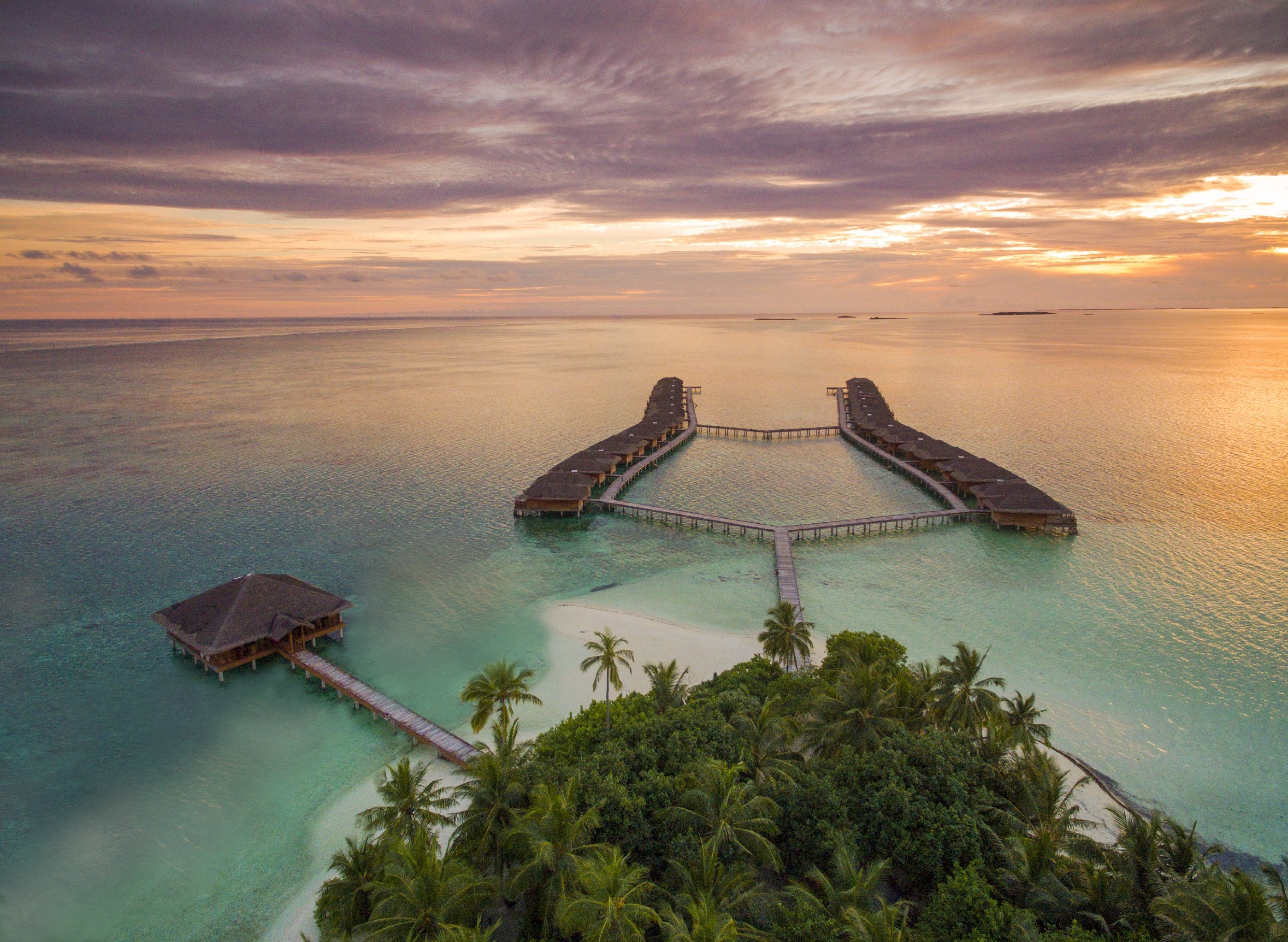 Maldives With Medhufushi Island Resort