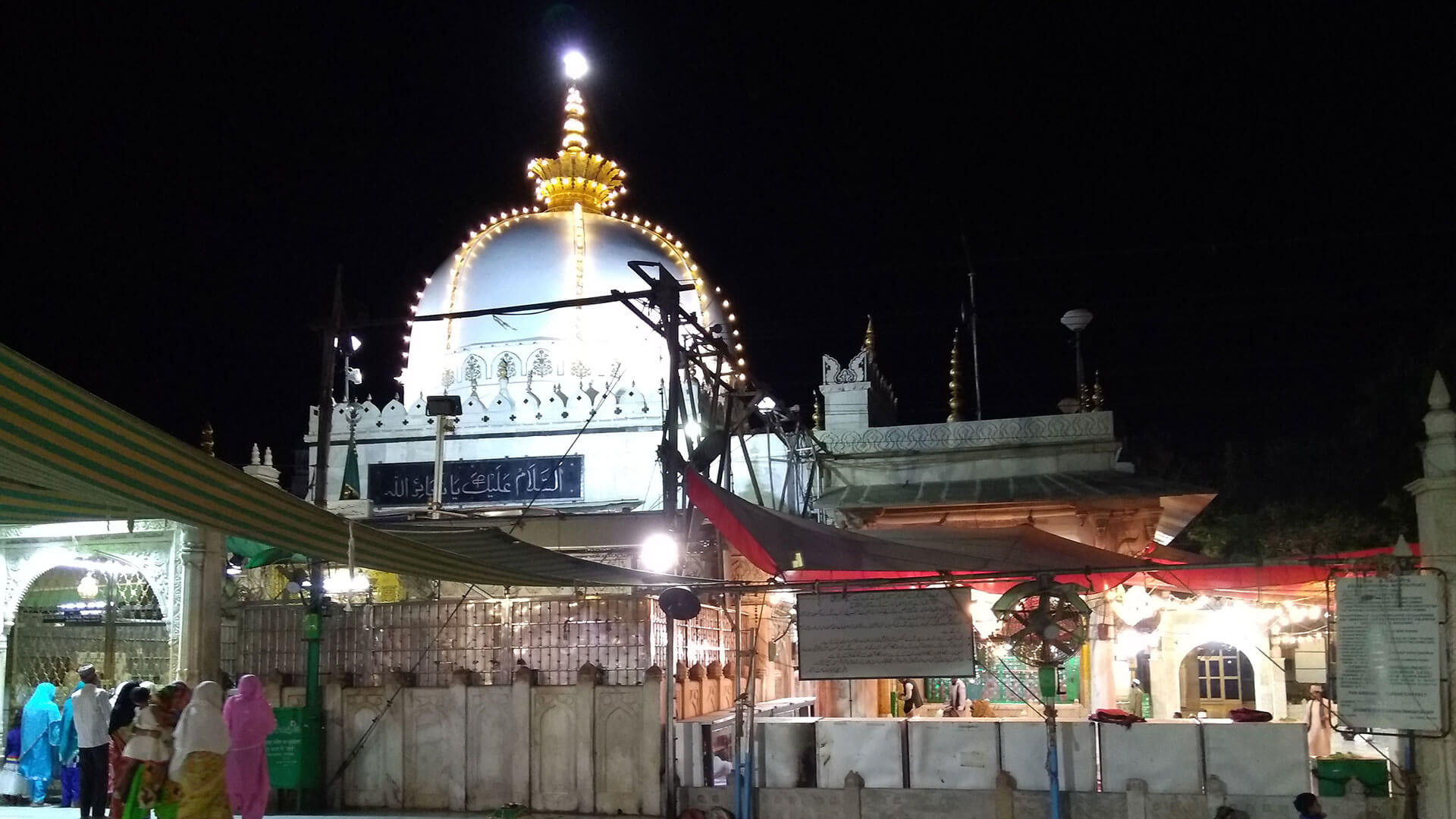 Ajmer Sharif Dargah - History, Story, Location, Bulit by | Adotrip Ajmer Sharif Dargah - History, Story, Location, Bulit by | Adotrip