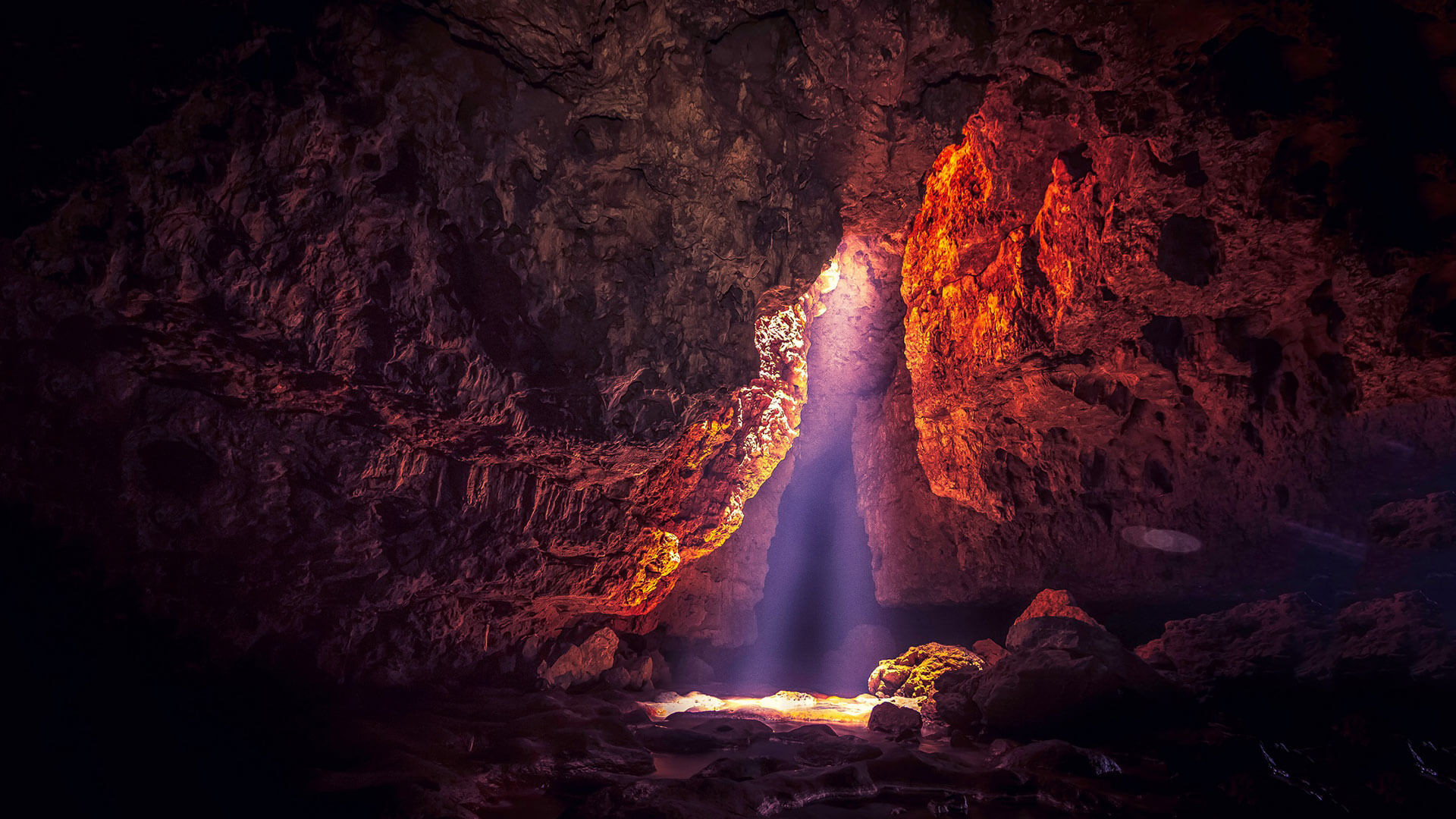 Krem_Liat_Prah_Cave_Attractions