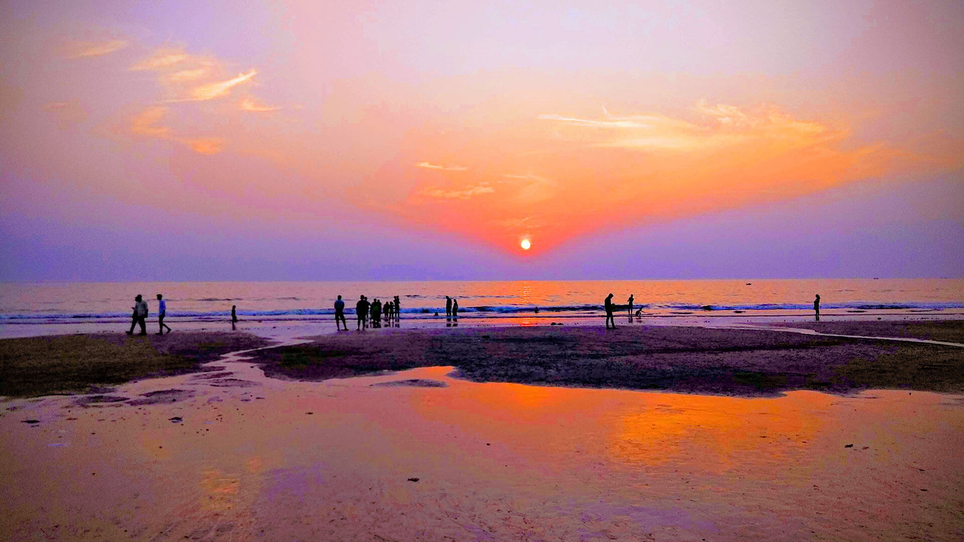 Juhu_Beach_Attractions