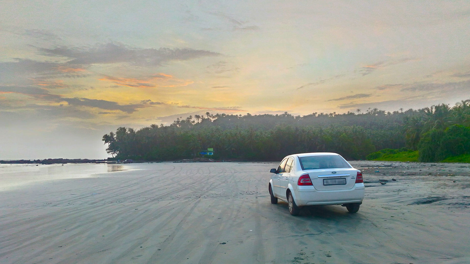 Muzappilangad_Beach_Attractions