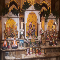 Shri_Banke_Bihari_Mandir_Attractions