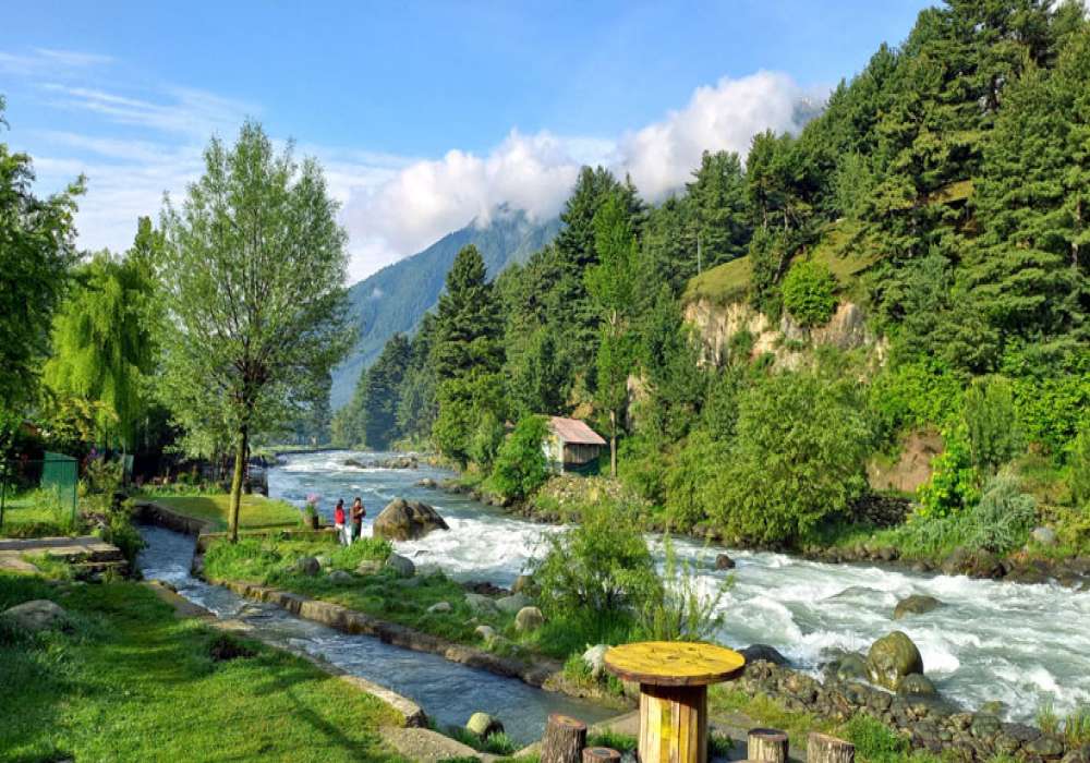 15 Famous Places To Visit In Pahalgam