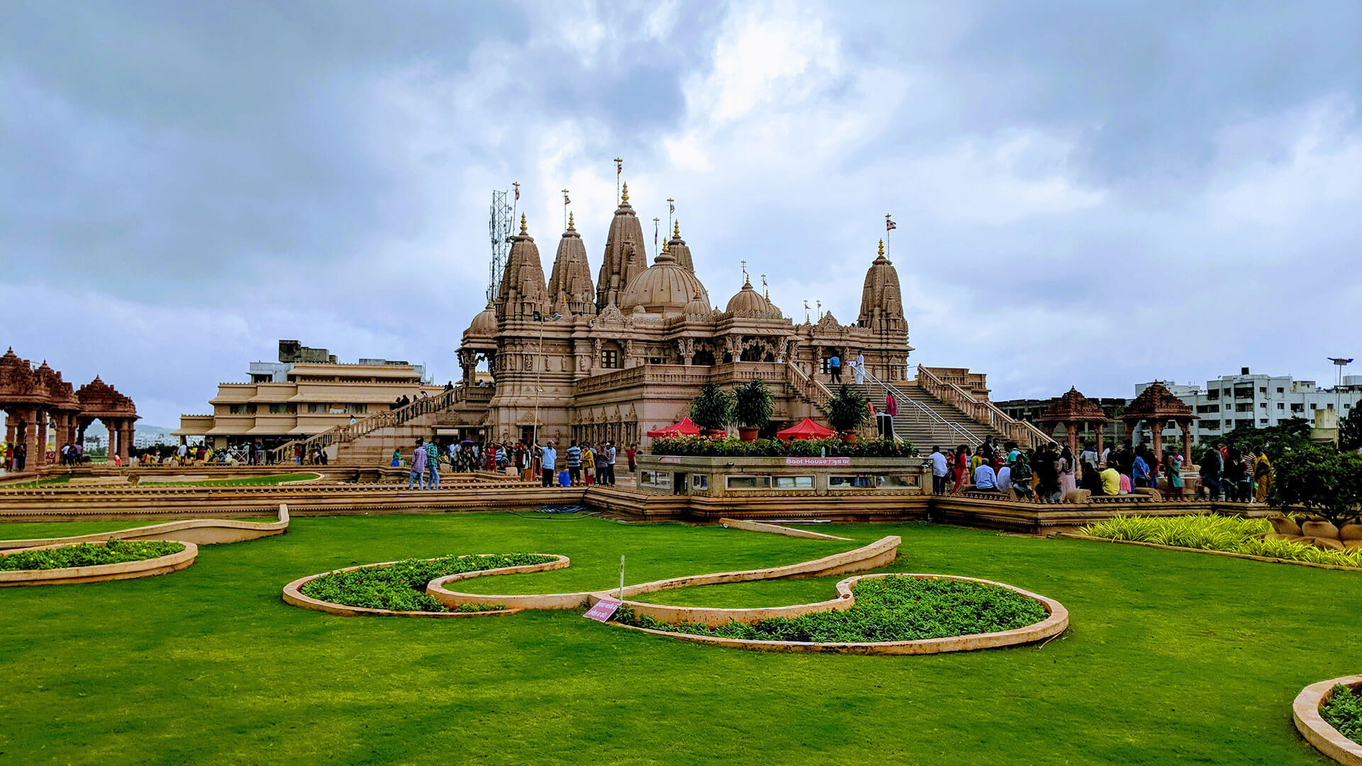 places visit in pune city