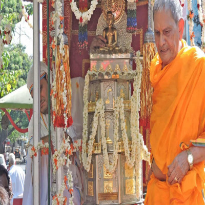 Mahavir-Jayanti-Travel