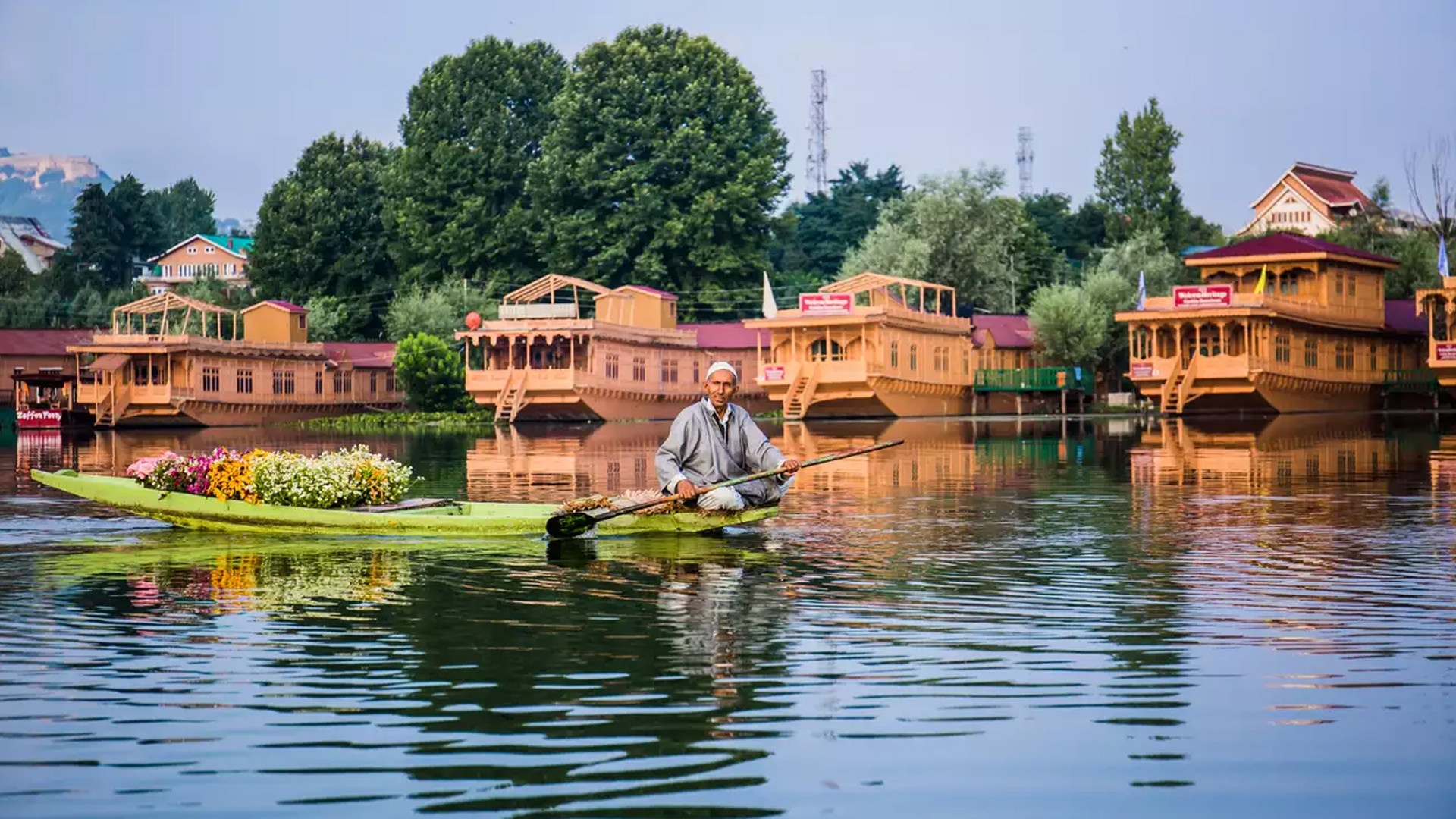 tourism in kashmir essay